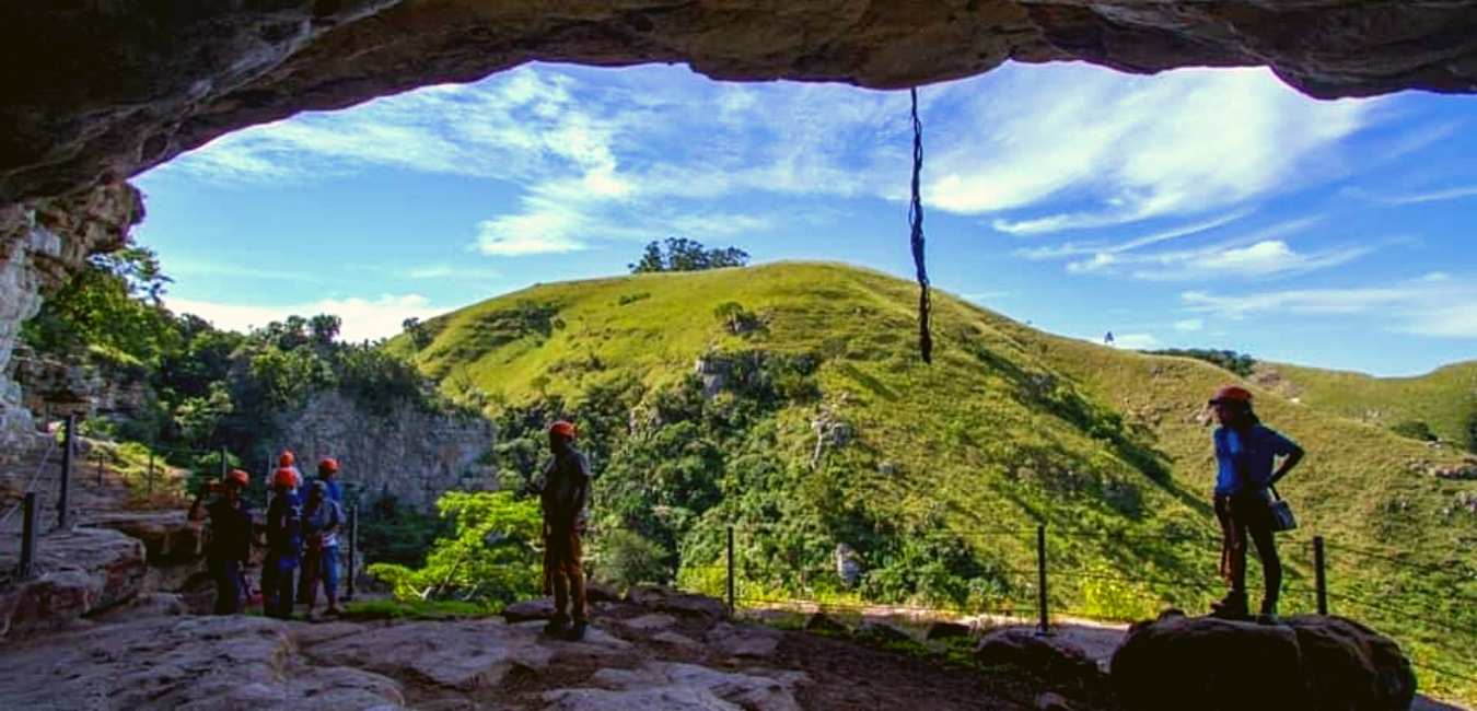 Kwaxolo Caves